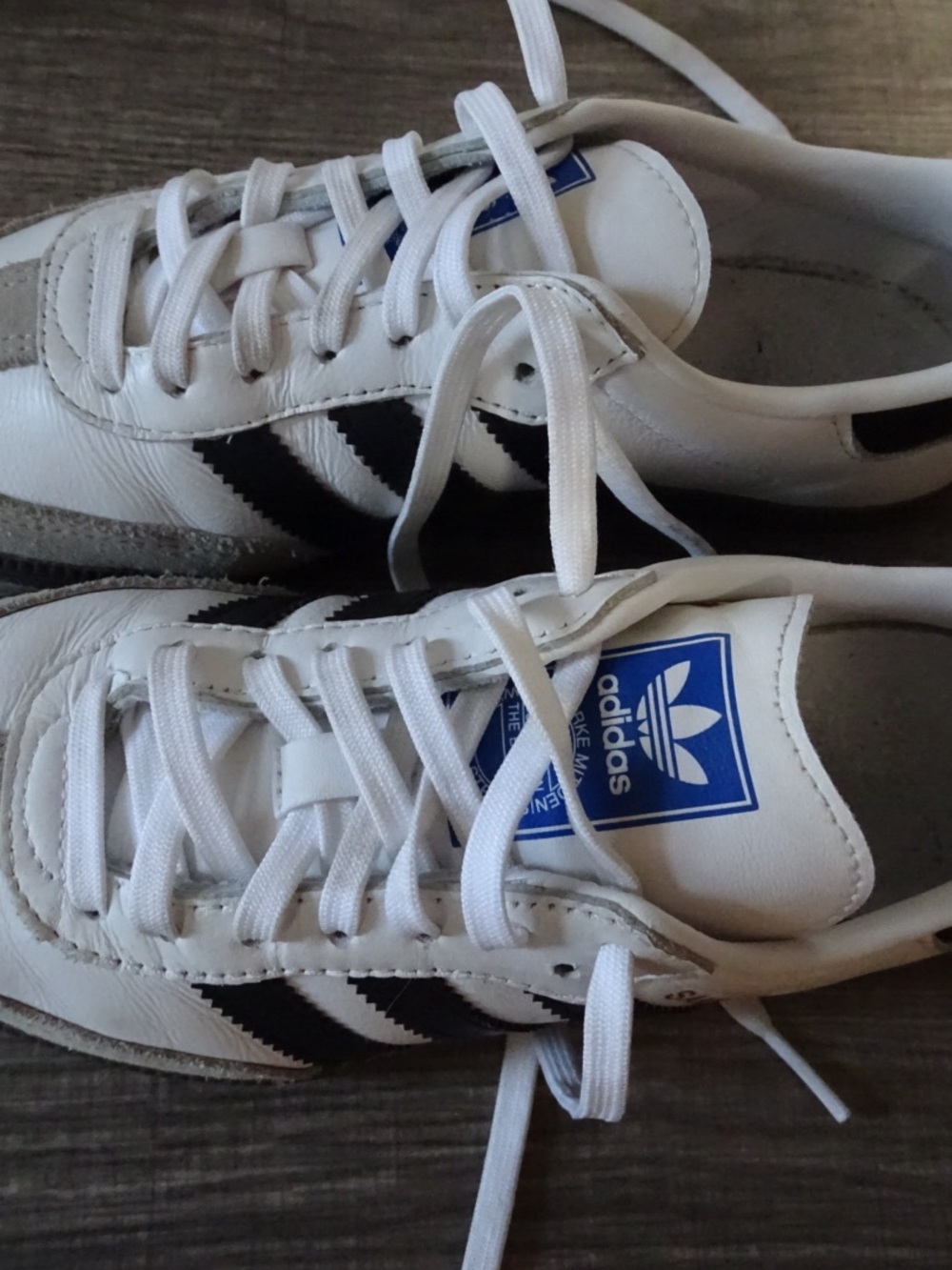 adidas samba little Kids size 2 with Blue Tongue Logo